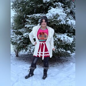 Eyeshadow Red Gingerbread Dress with Green Accents